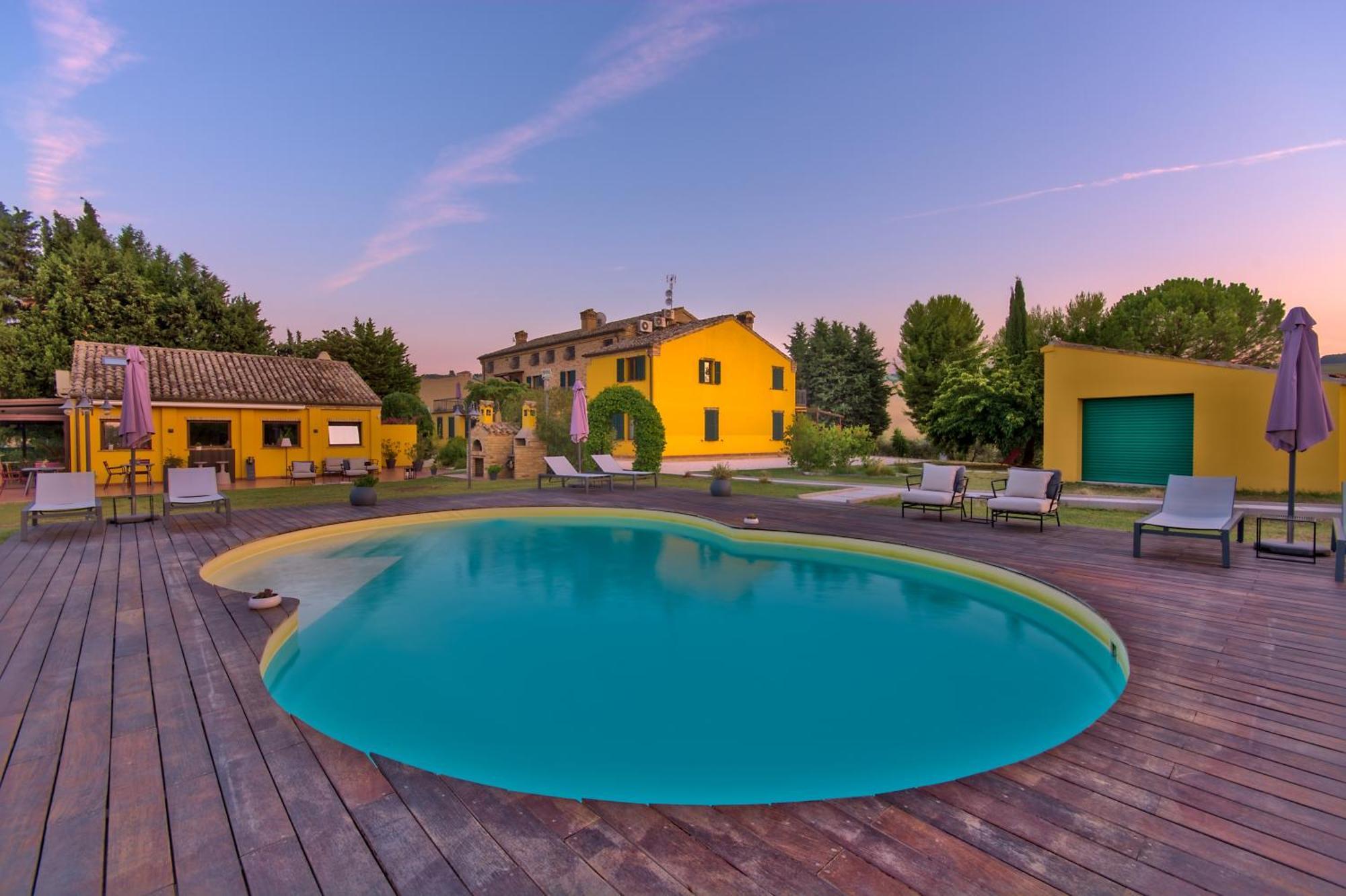Villa Morro Suites Morrovalle Екстериор снимка